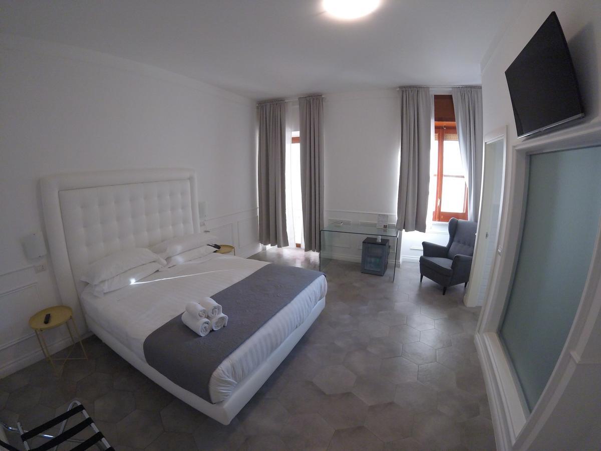 Palazzo Balsamo Suites Pompei Exterior photo